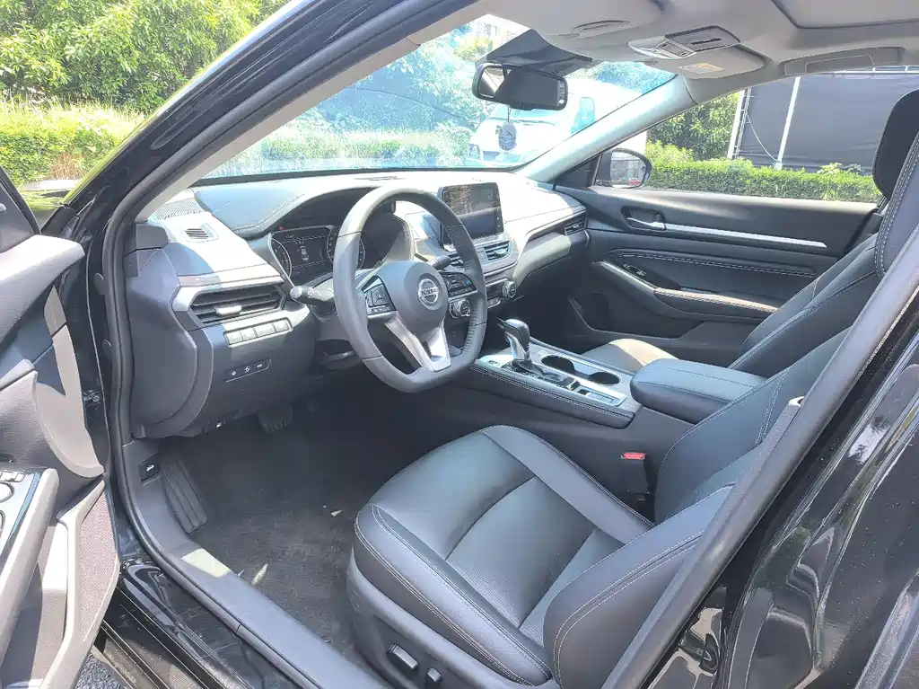 Nissan Teana 2022 — фото 10