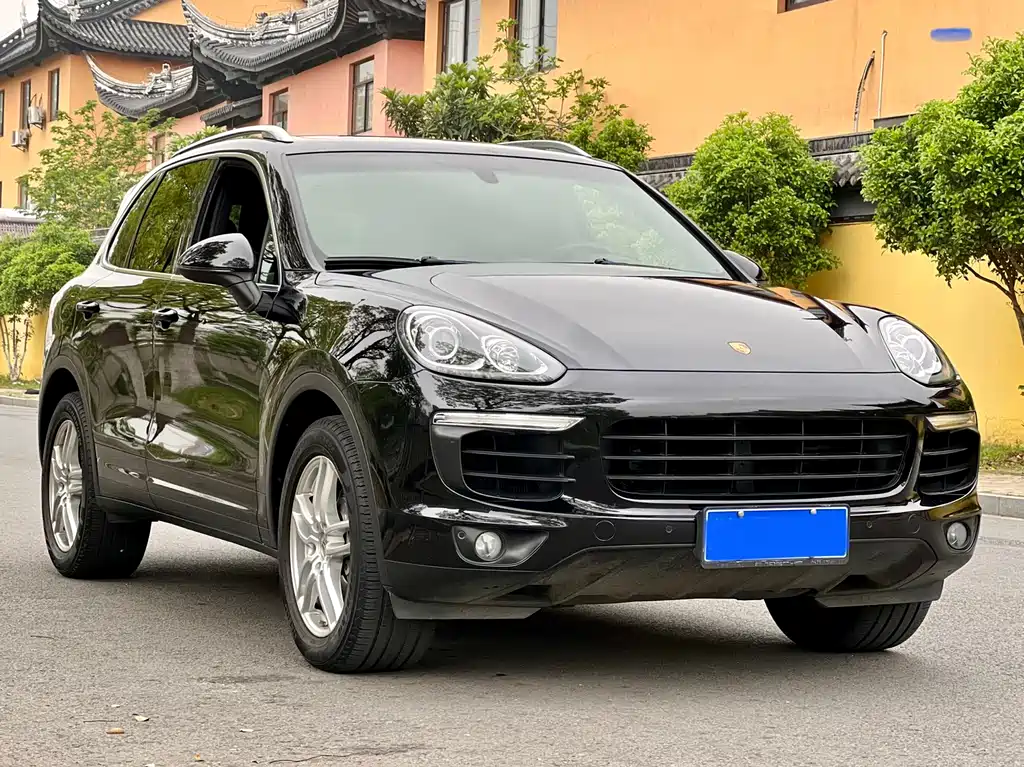 Porsche Cayenne 2017 — фото 3