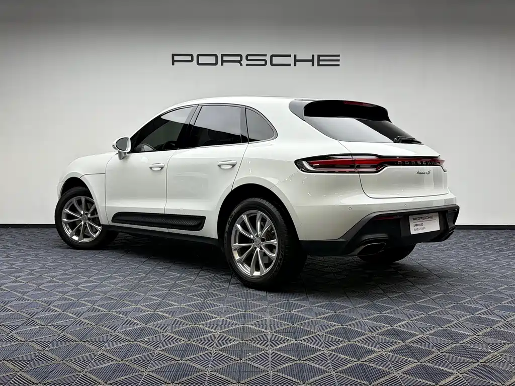 Porsche Macan 2022
