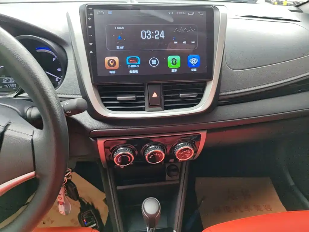 Toyota Yaris L 2018 — фото 13