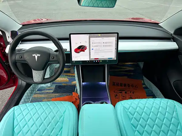 Tesla Model 3 2020