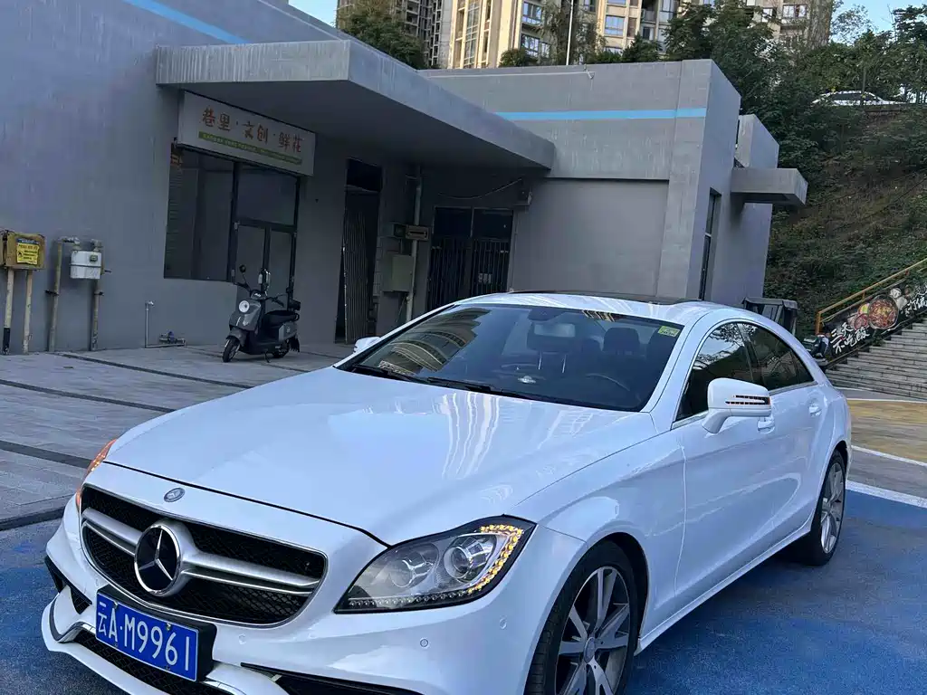 Mercedes-Benz CLS 2015 — фото 1