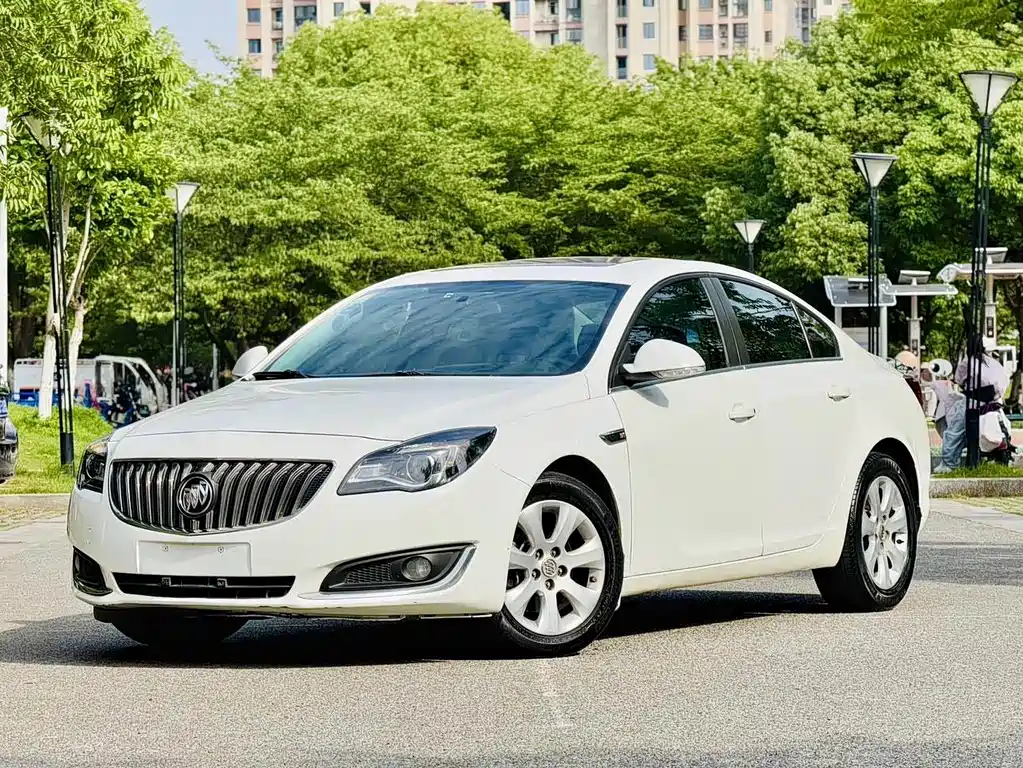 Buick Regal 2015 — фото 1