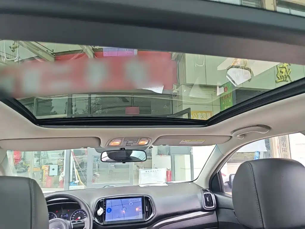 Kia KX3 2016 — фото 18