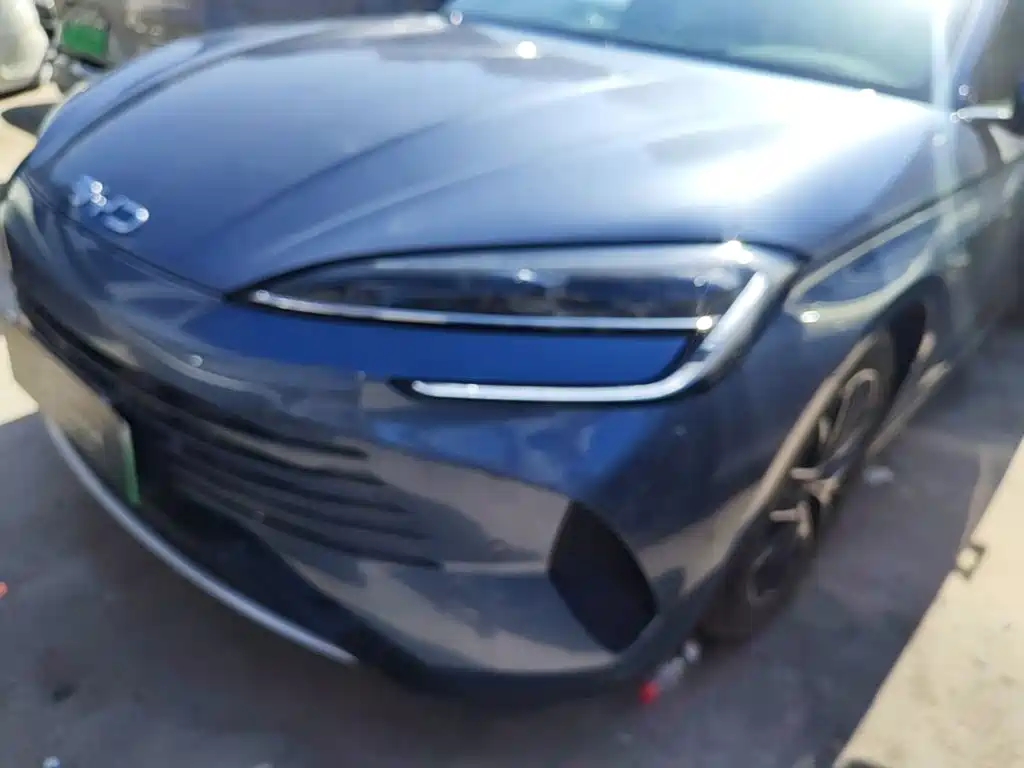 BYD Seal 07 DM-i 2025 — фото 24