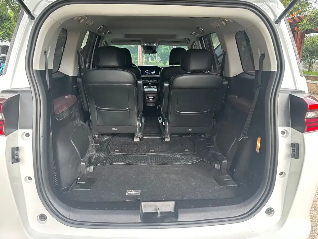 GAC Trumpchi M6 2023 — фото 12