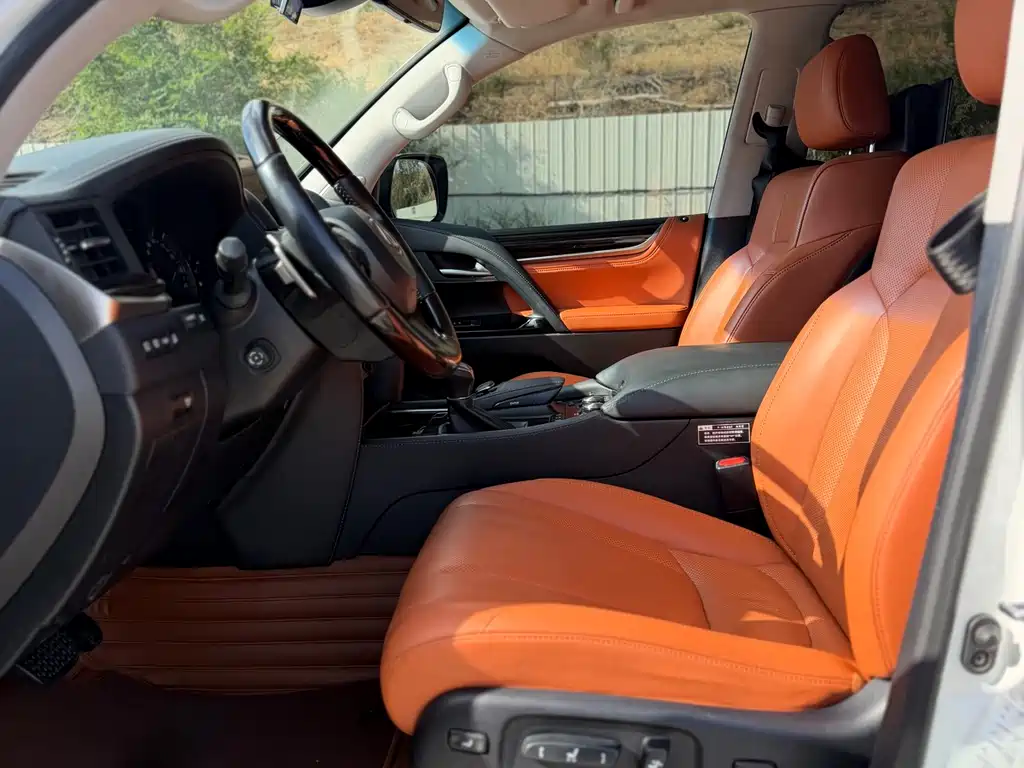 Lexus LX 2017