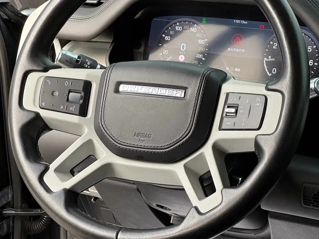 Land Rover Defender 2020 — фото 11