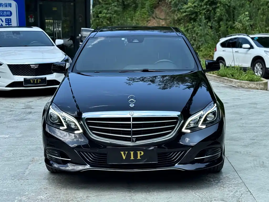 Mercedes-Benz E-Class 2015 — фото 16