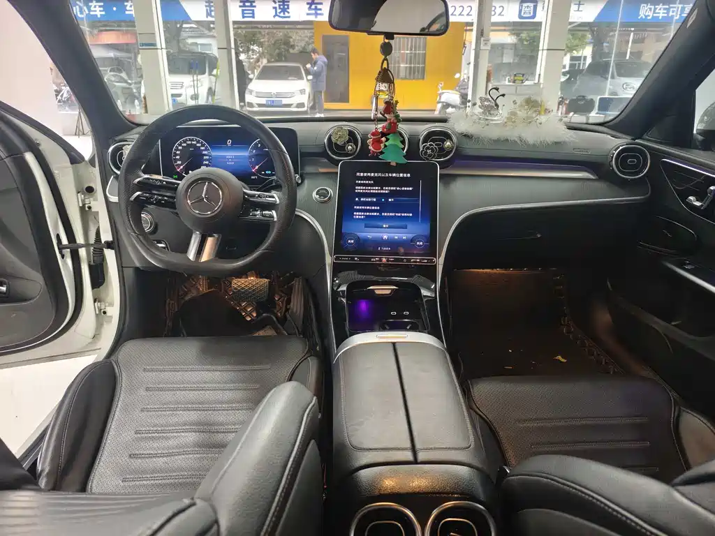 Mercedes-Benz C-Class 2022 — фото 4