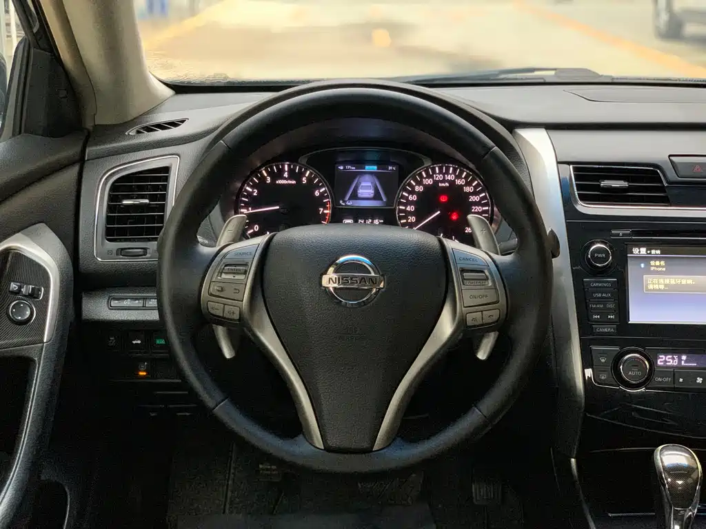 Nissan Teana 2014 — фото 10