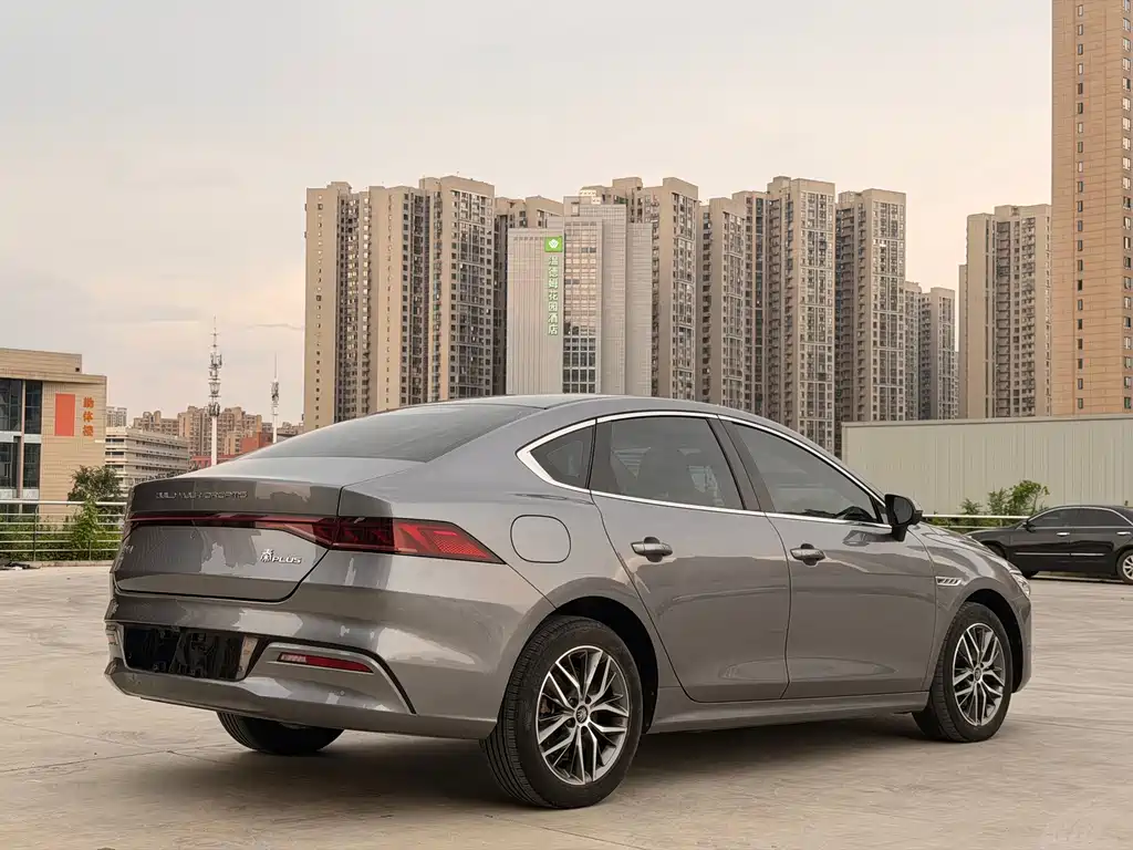 BYD Qin PLUS 2023 — фото 4