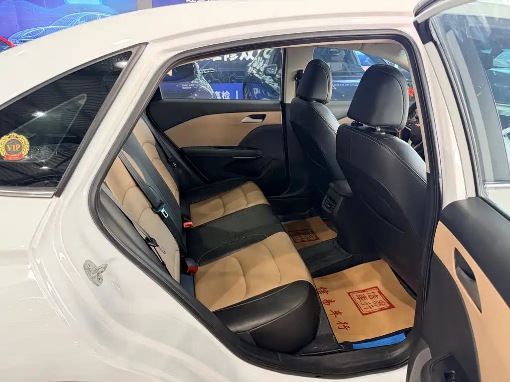 Chevrolet Monza 2022 — фото 11