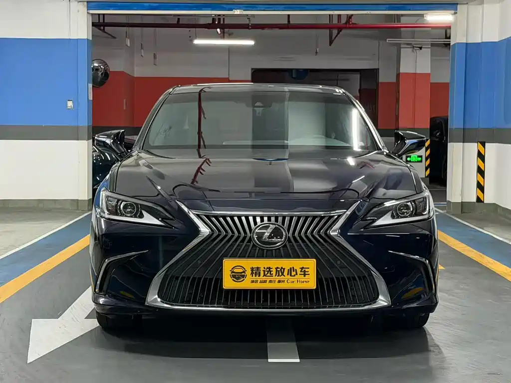 Lexus ES 2020 — фото 2