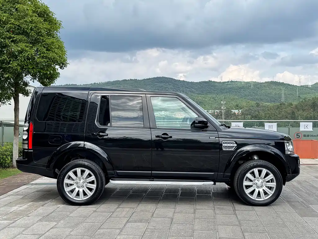 Land Rover Discovery 2015 — фото 4