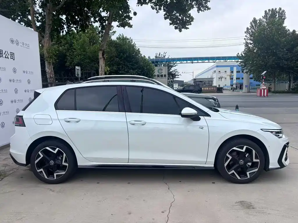 Volkswagen Golf 2026