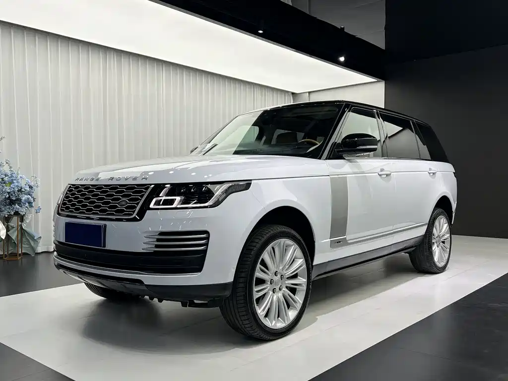 Land Rover Range Rover 2020 — фото 1