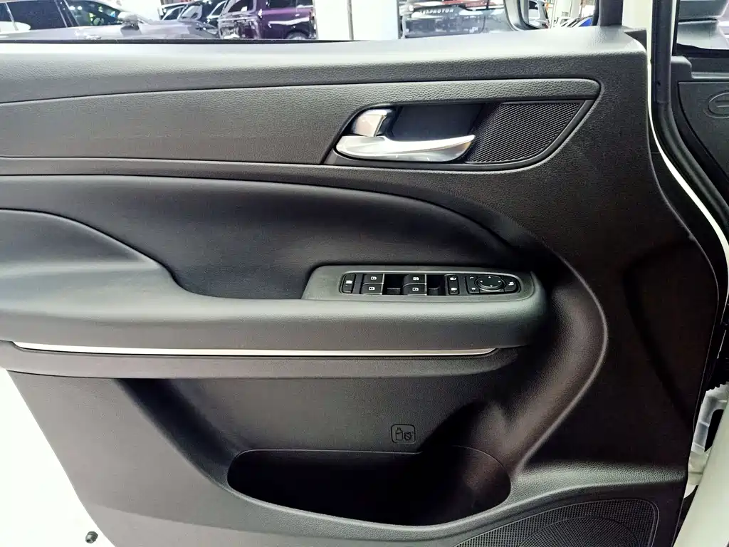 GAC Trumpchi M6 2021 — фото 14