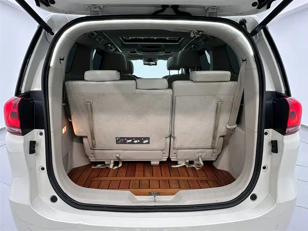 GAC Motor Trumpchi M8 2019 — фото 27