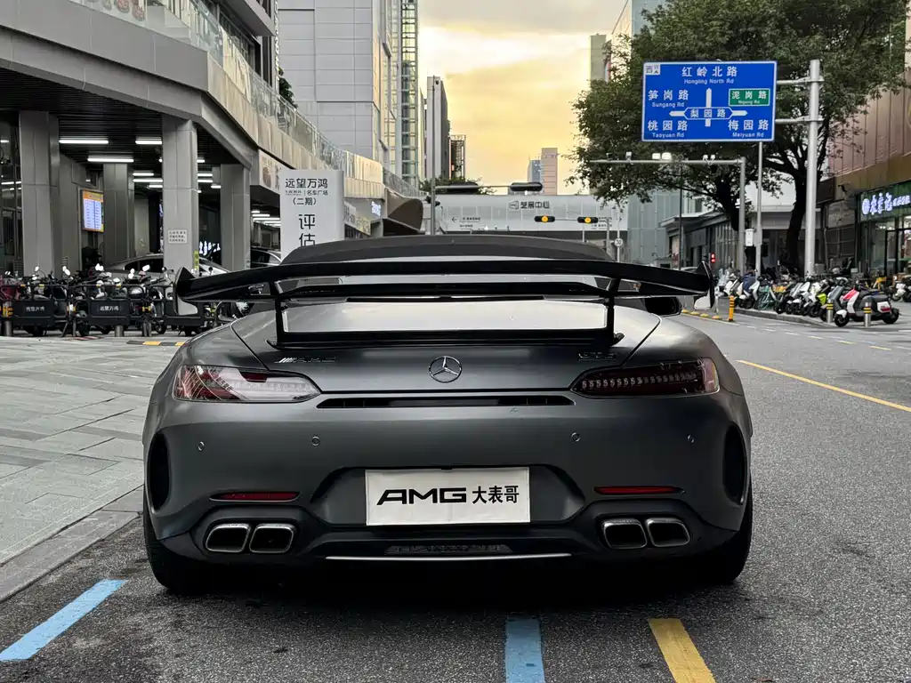 Mercedes-Benz AMG GT 2020 — фото 17