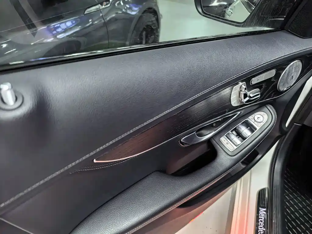 Mercedes-Benz C-Class 2020 — фото 4