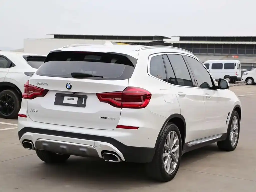 BMW X3 2018 — фото 10