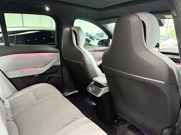 NIO ES6 2025