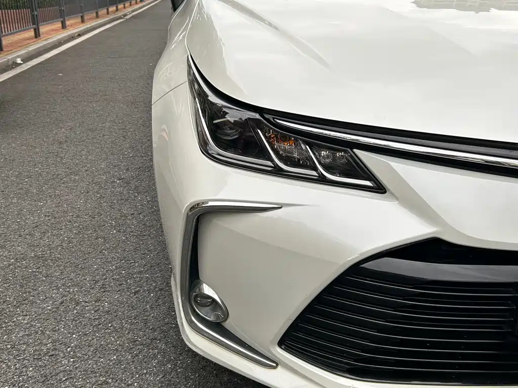 Toyota Corolla 2021 — фото 7