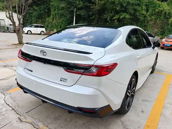 Toyota Camry 2024