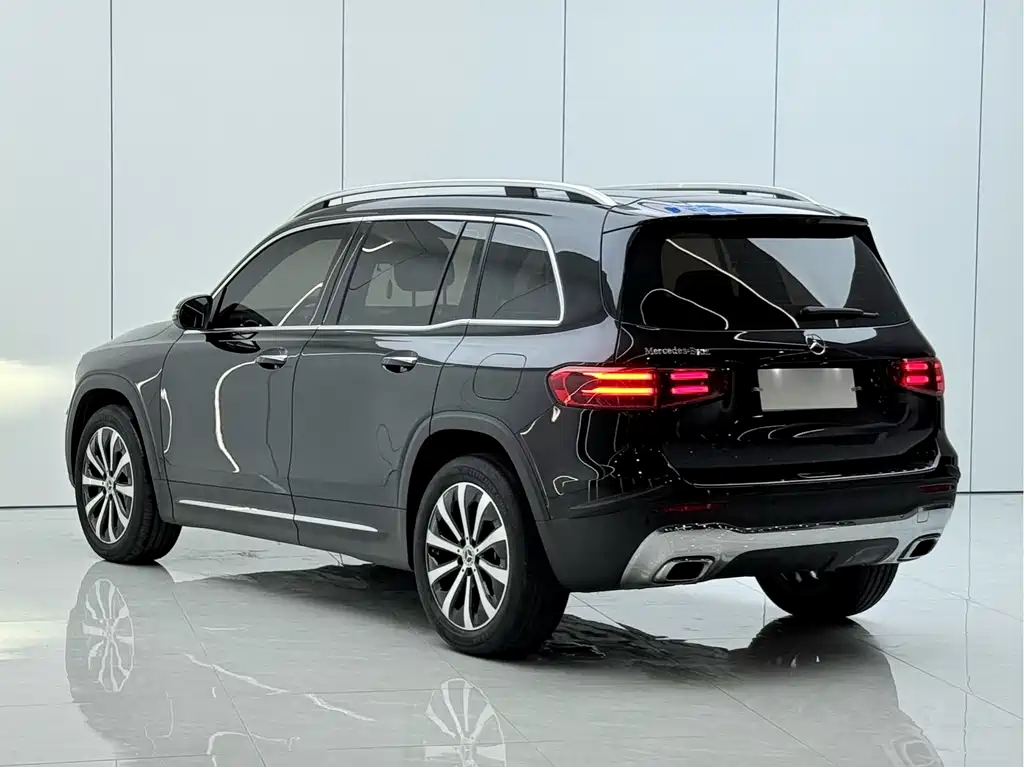 Mercedes-Benz GLB 2025 — фото 13
