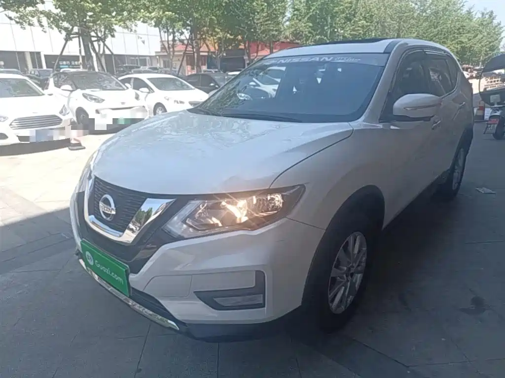 Nissan X-Trail 2017 — фото 2