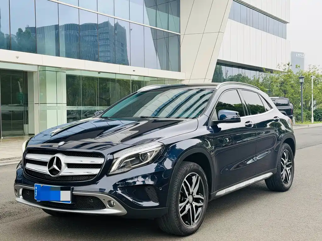 Mercedes-Benz GLA 2016