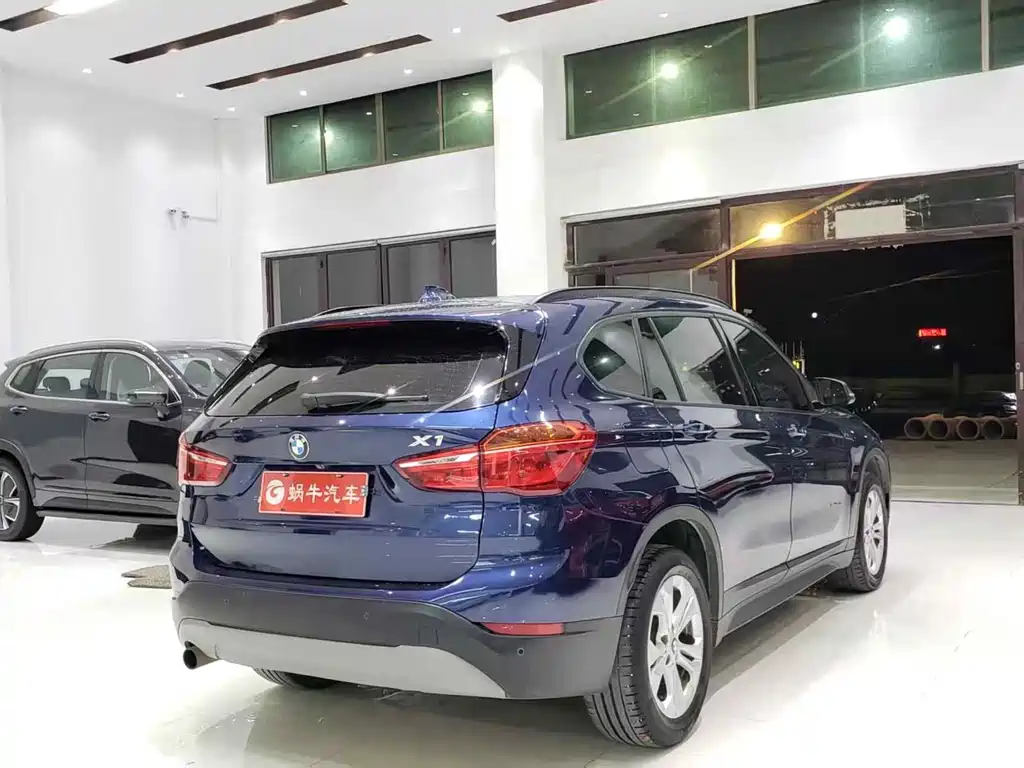 BMW X1 2016 — фото 11