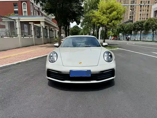 Porsche 911 2024