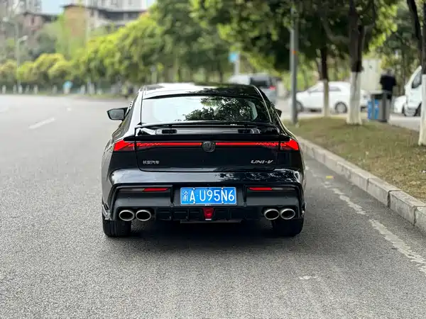 Changan UNI-V 2024
