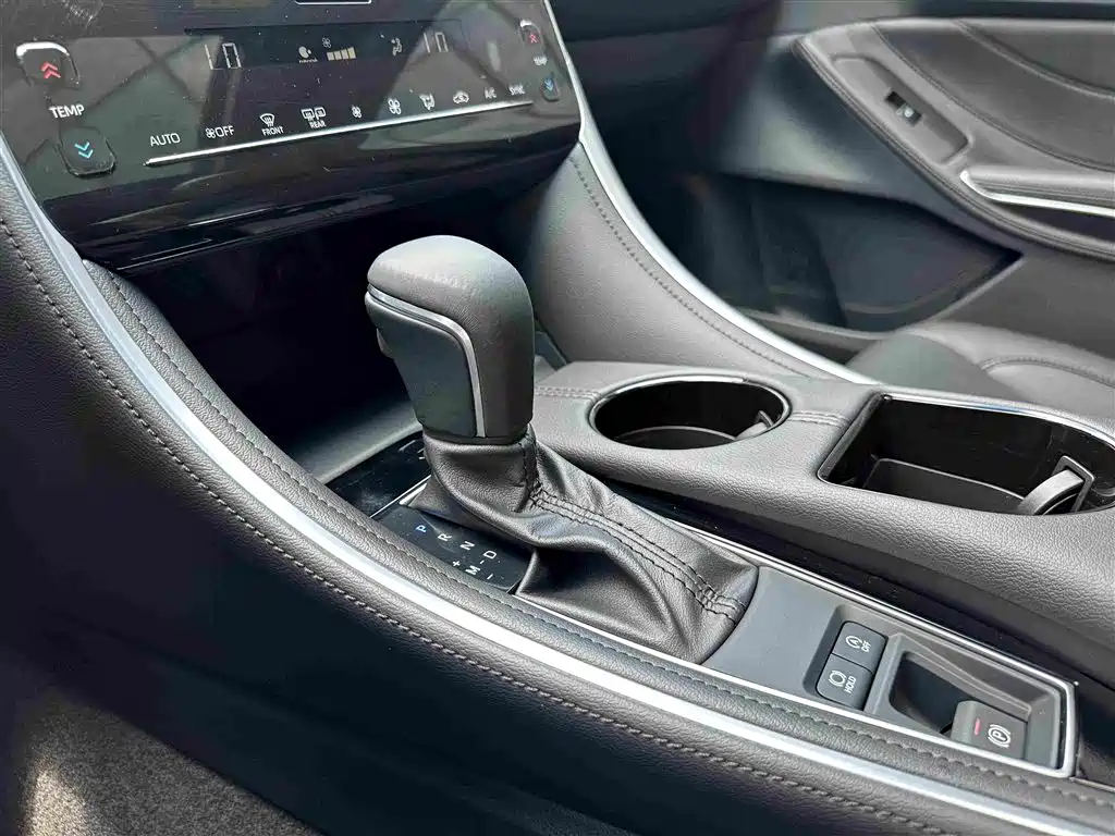 Toyota Avalon 2023 — фото 20