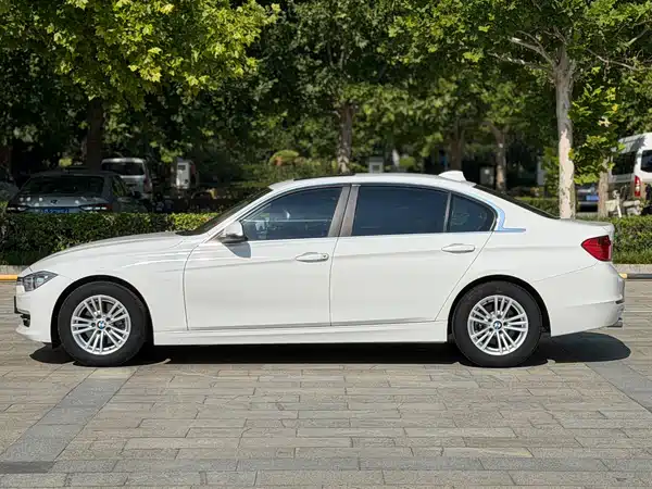 BMW 3 Series 2015