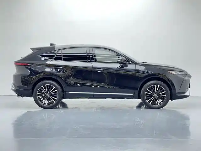 Toyota Venza 2024 — фото 9