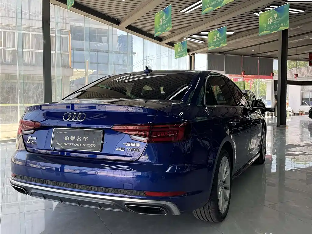 Audi A4L 2019 — фото 5