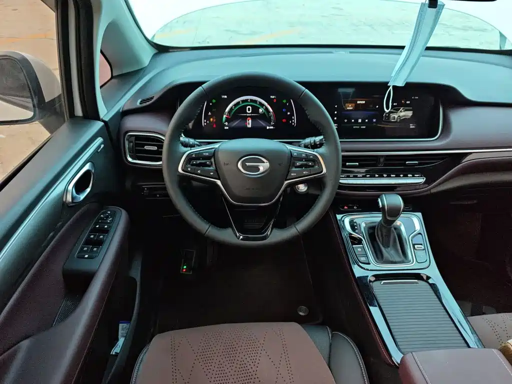 GAC Motor Trumpchi M6 2025 — фото 8