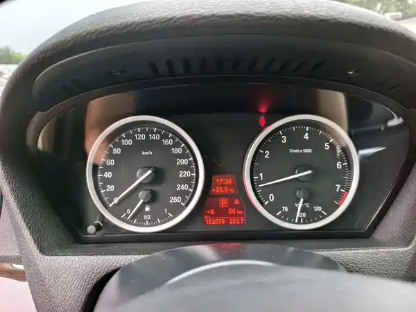 BMW X6 2011