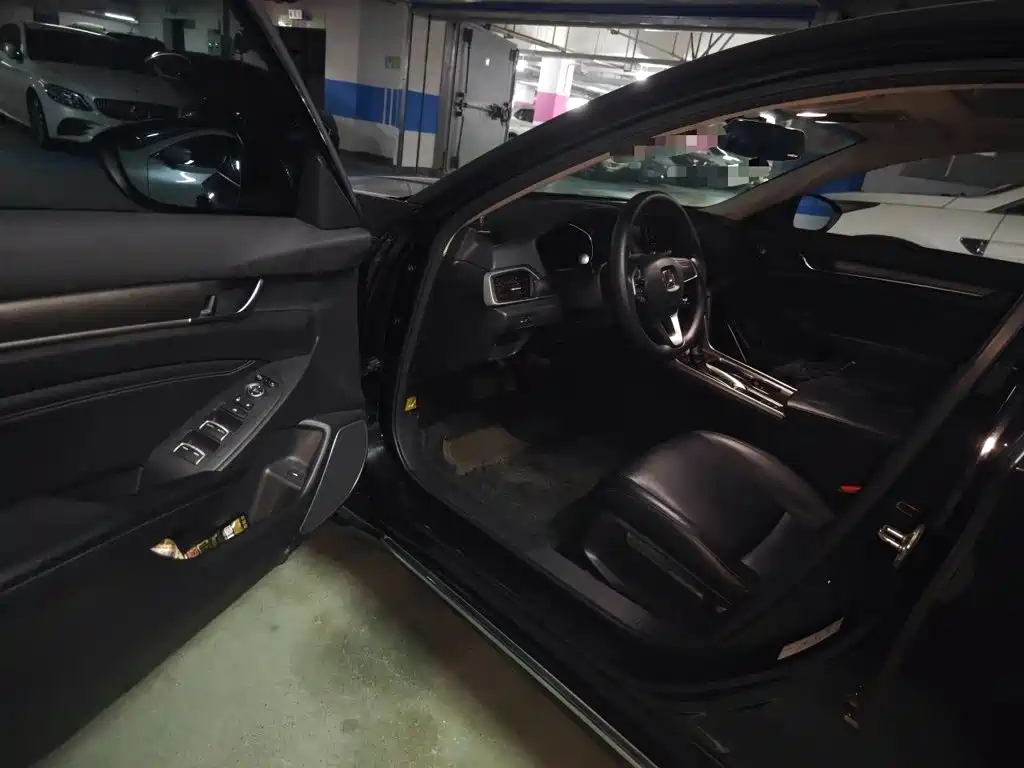 Honda Accord 2018 — фото 14