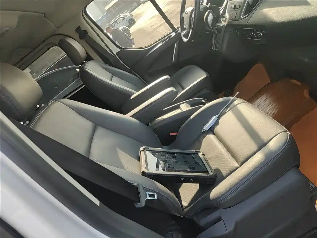 Ford Tourneo 2021 — фото 25
