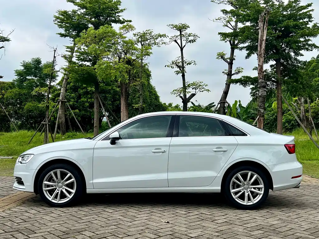 Audi A3 2016 — фото 4