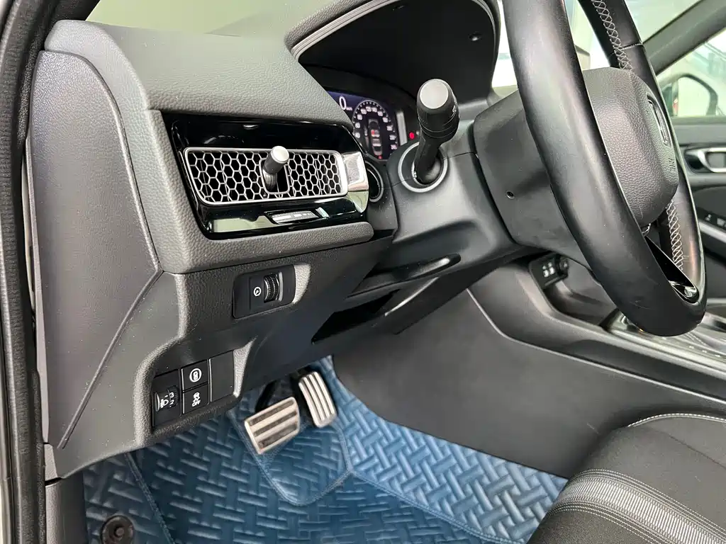 Honda Civic 2023 — фото 10