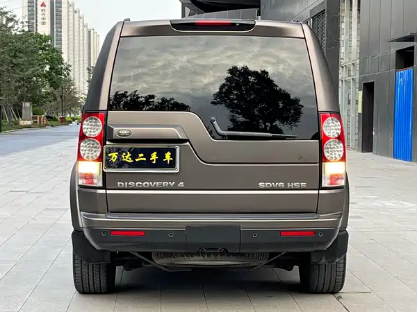 Land Rover Discovery 2012