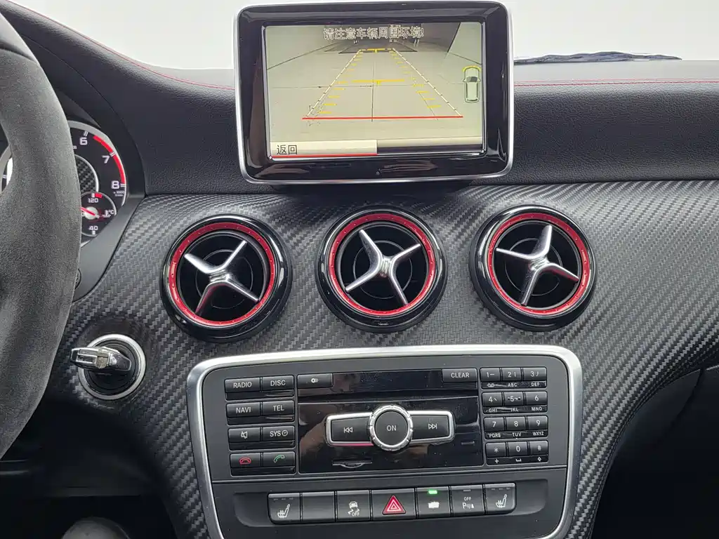 Mercedes-Benz A-Class AMG 2015 — фото 16