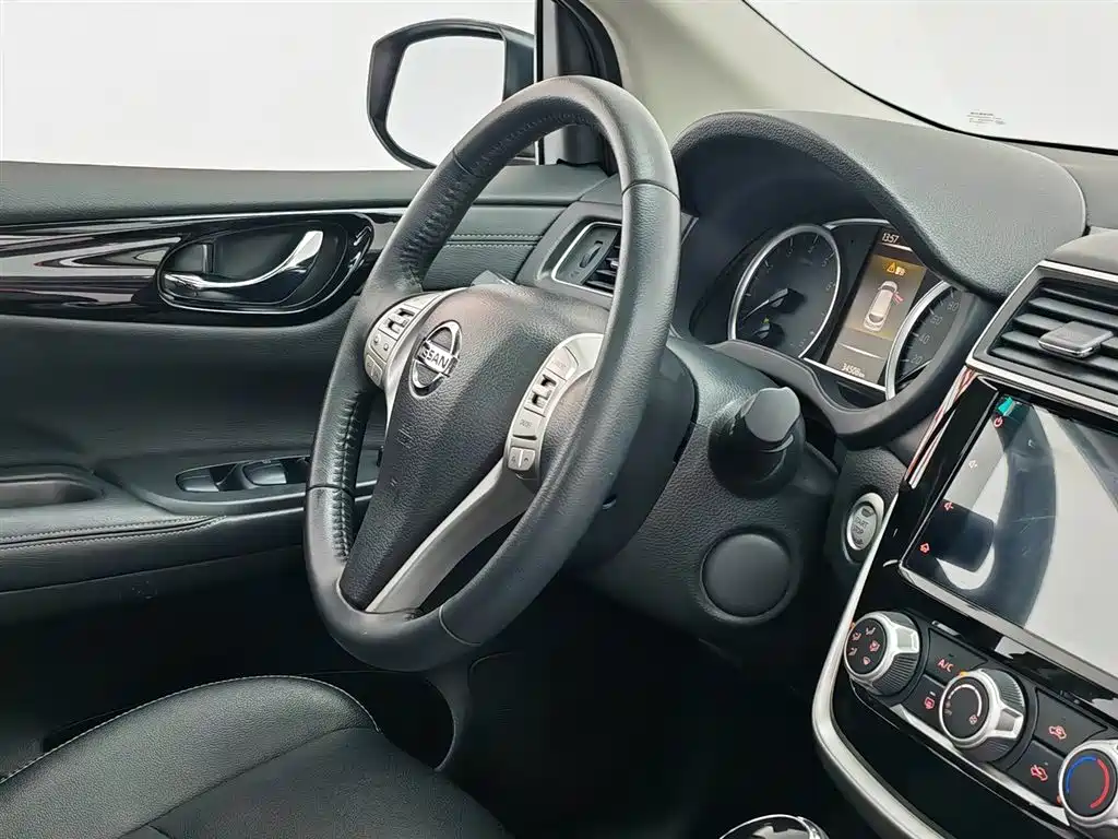 Nissan Tiida 2021 — фото 22