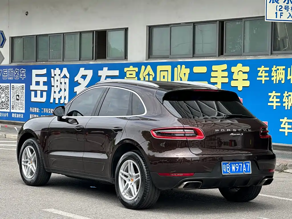 Porsche Macan 2019 — фото 10