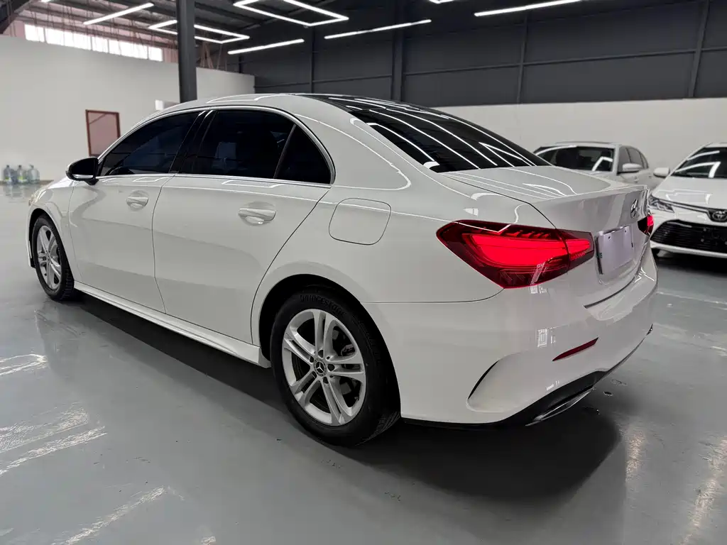 Mercedes-Benz A-Class 2023 — фото 5